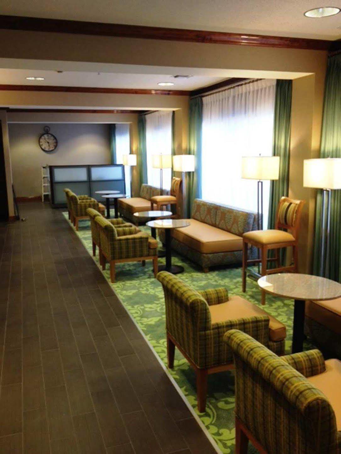 Hampton Inn Covington/Mandeville Bagian luar foto